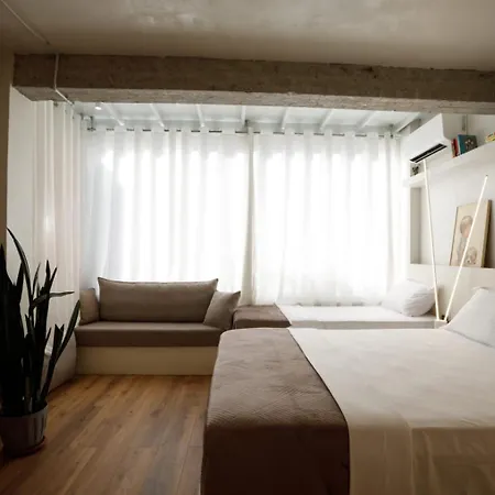 Bed & Breakfast Delena's *