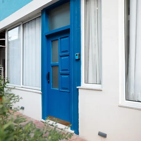 Delena's Bed & Breakfast 3*