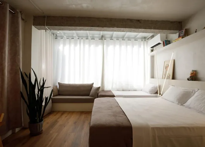 Bed & Breakfast Delena's 3*