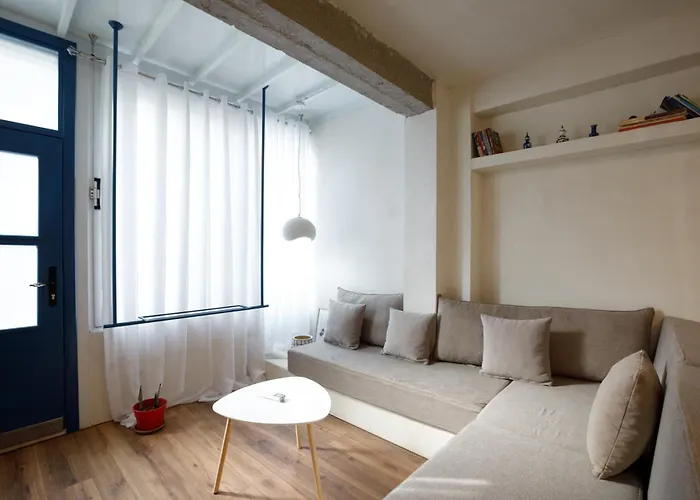 Bed & Breakfast Delena's 3*