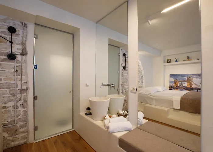 Bed & Breakfast Delena's